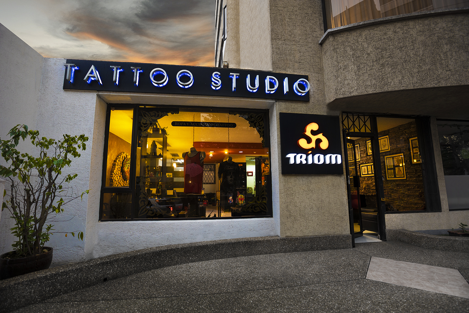 Triom Tattoo Studio